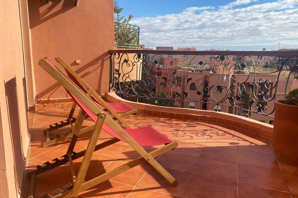 Sunny Terrace & Comfy Beds In Marrakech Appartement